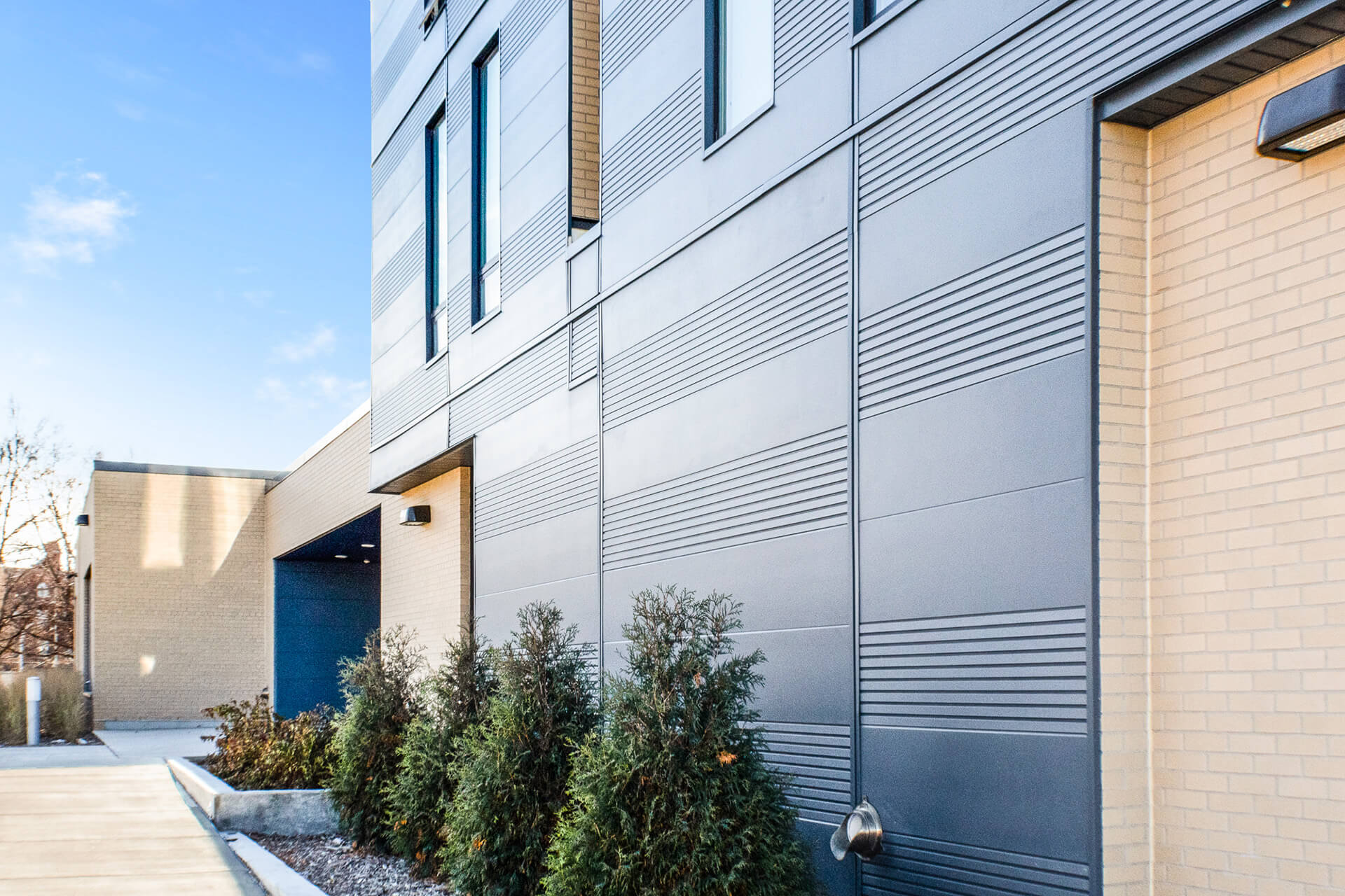 Nichiha-Illumination-Ribbed-Commercial