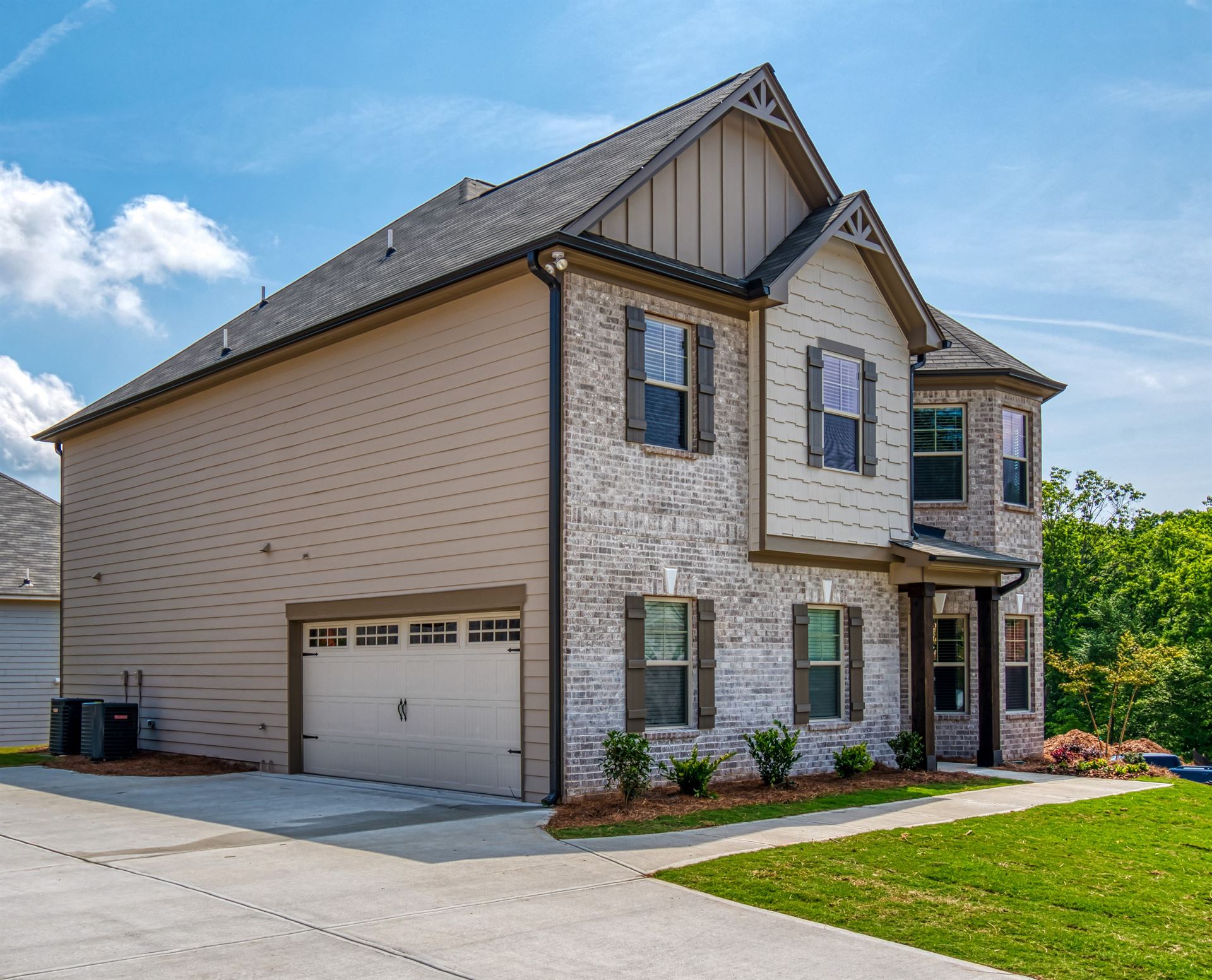 Exterior House Panel Designs 1