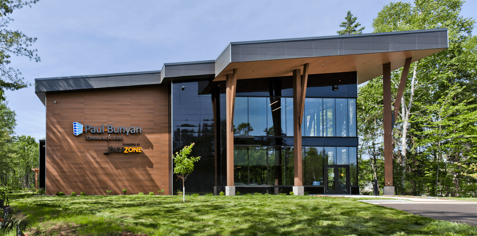 fiber cement vs. metal siding 1