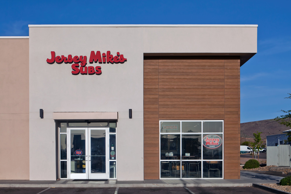 Jersey Mike&rsquo;s Subs storefront utilizing Nichiha&rsquo;s fiber cement cladding.