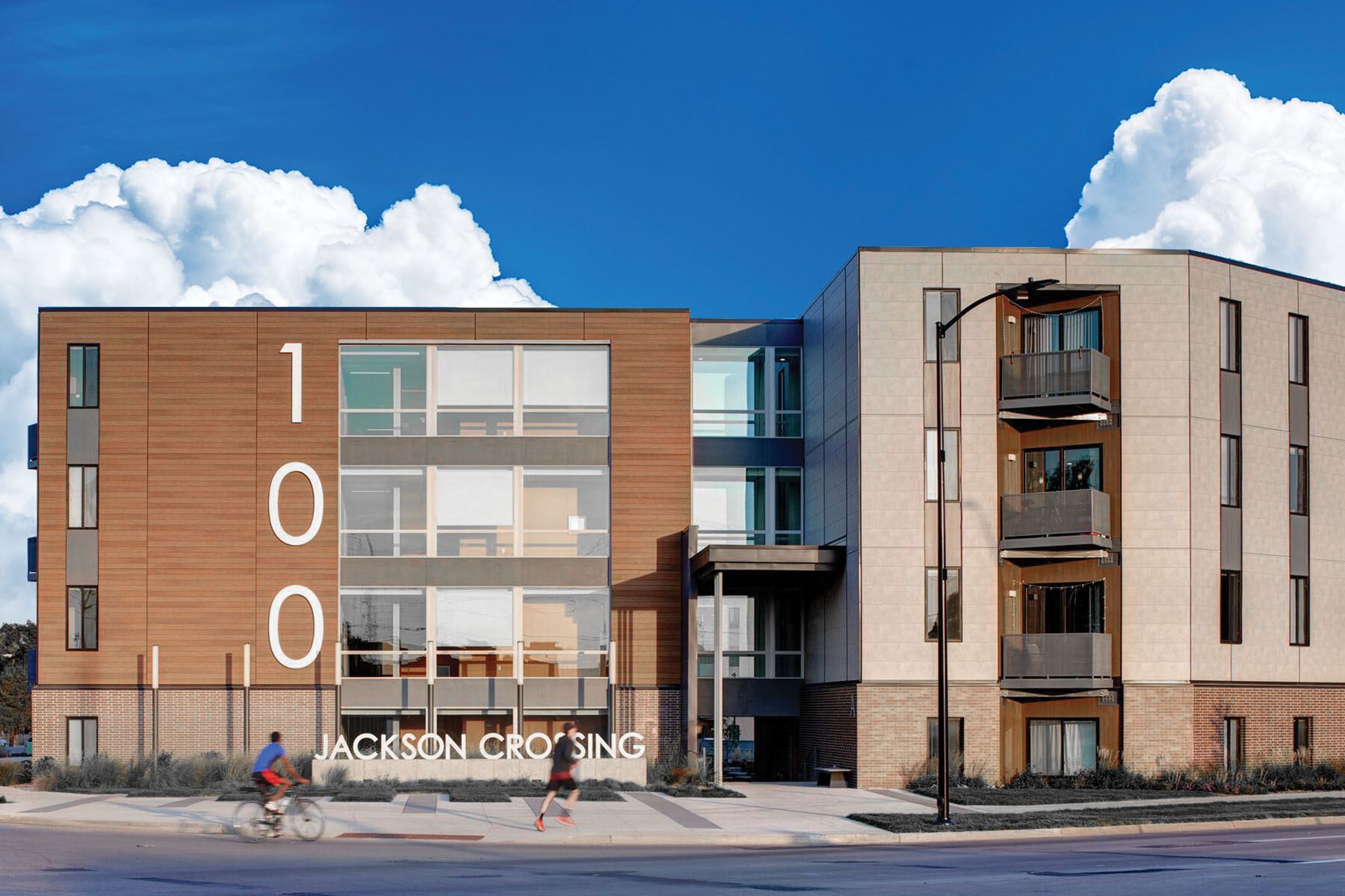 IndustrialBlock + VintageWood / Des Moines, Iowa