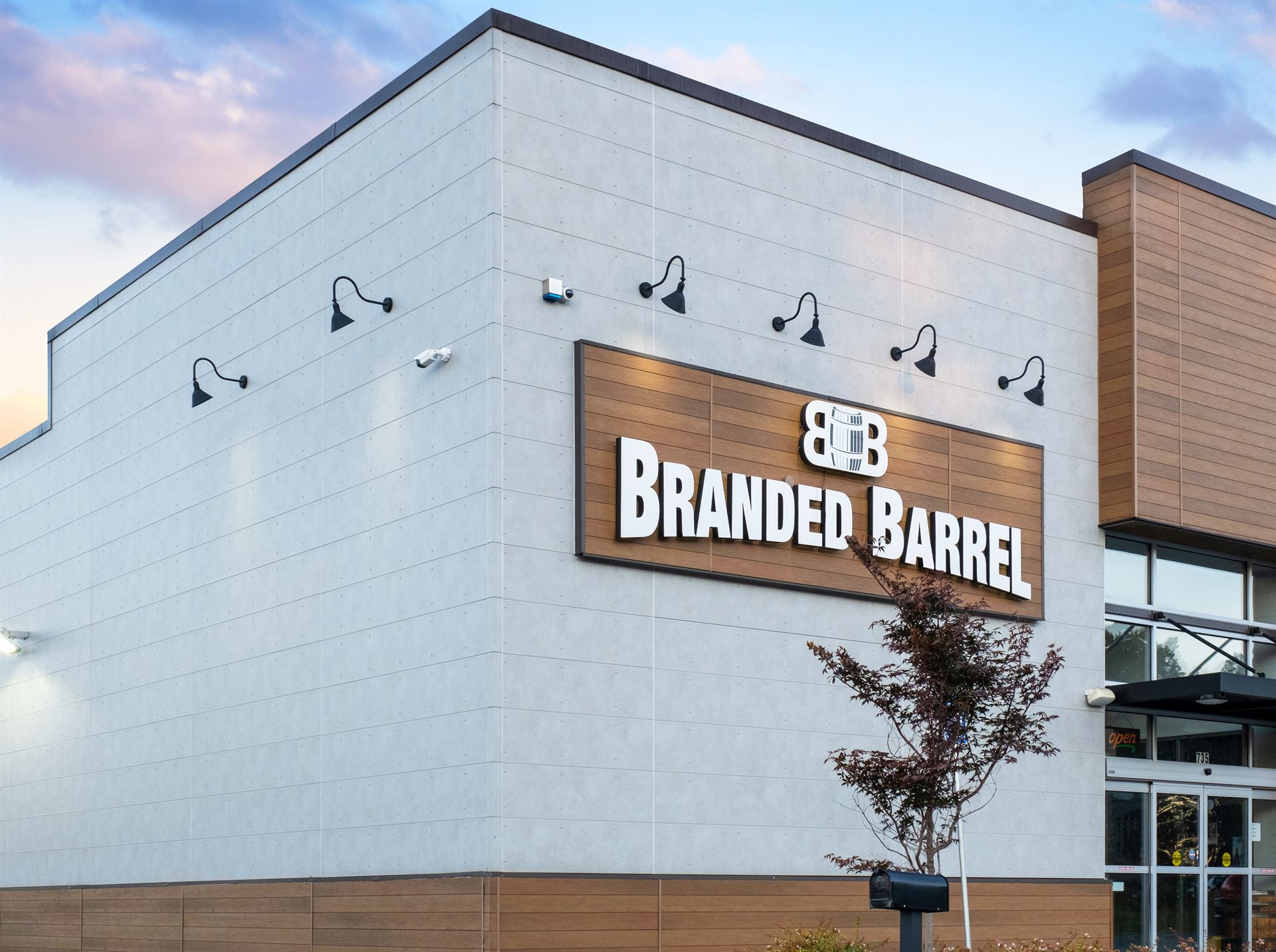 Branded Barrel entrance with VintageWood and EmpireBlock