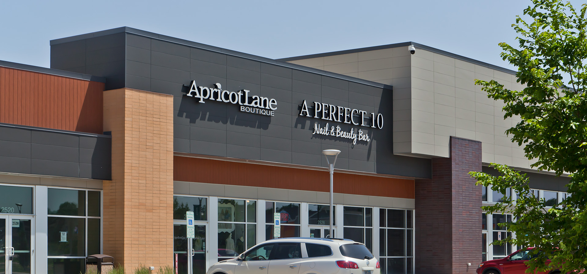 Retail space with TuffBlock ArchitecturalBlock and VintageWood Redwood